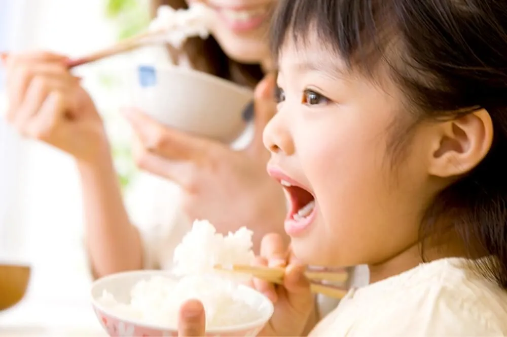 お子さんの虫歯を放置してしまうリスクについて